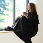 Snug-Rug COSY Fleece Blanket with Sleeves Black