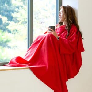 Snug-Rug COSY Fleece Blanket with Sleeves Red
