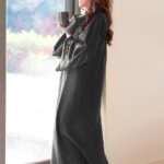 Snug-Rug COSY Fleece Blanket with Sleeves Grey