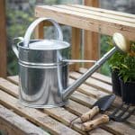 gadren watering can